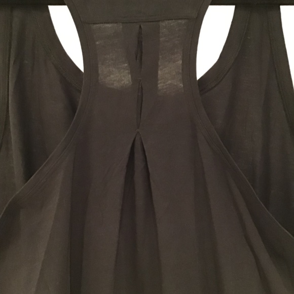 Lululemon Tank - Picture 4 of 5